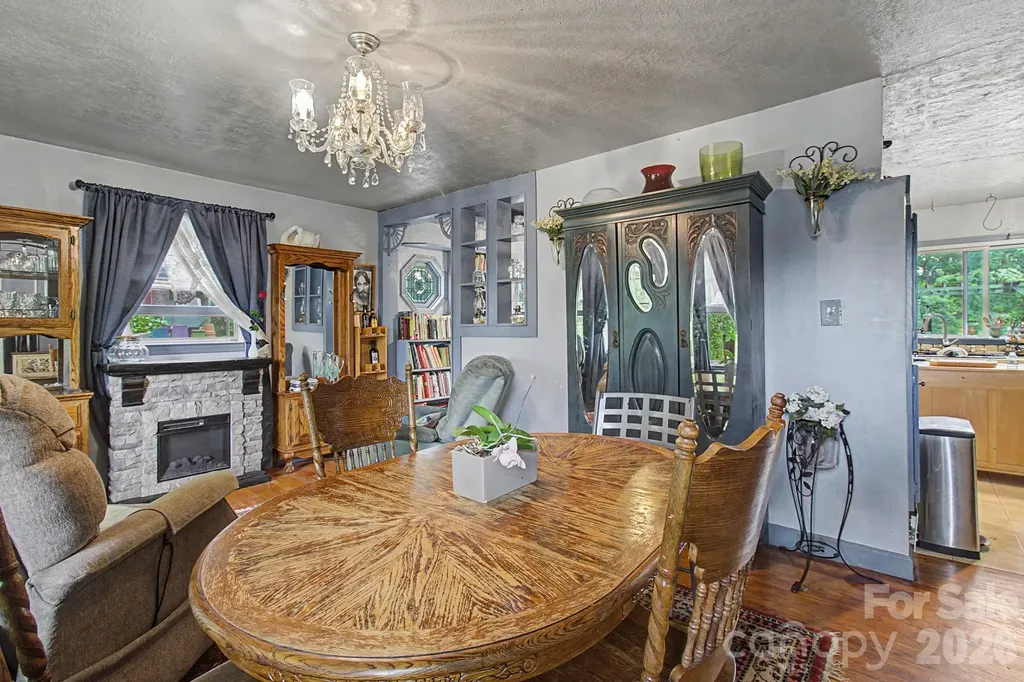 25 Wentworth Avenue Asheville NC 28803