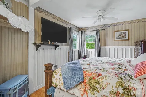 25 Wentworth Avenue Asheville NC 28803
