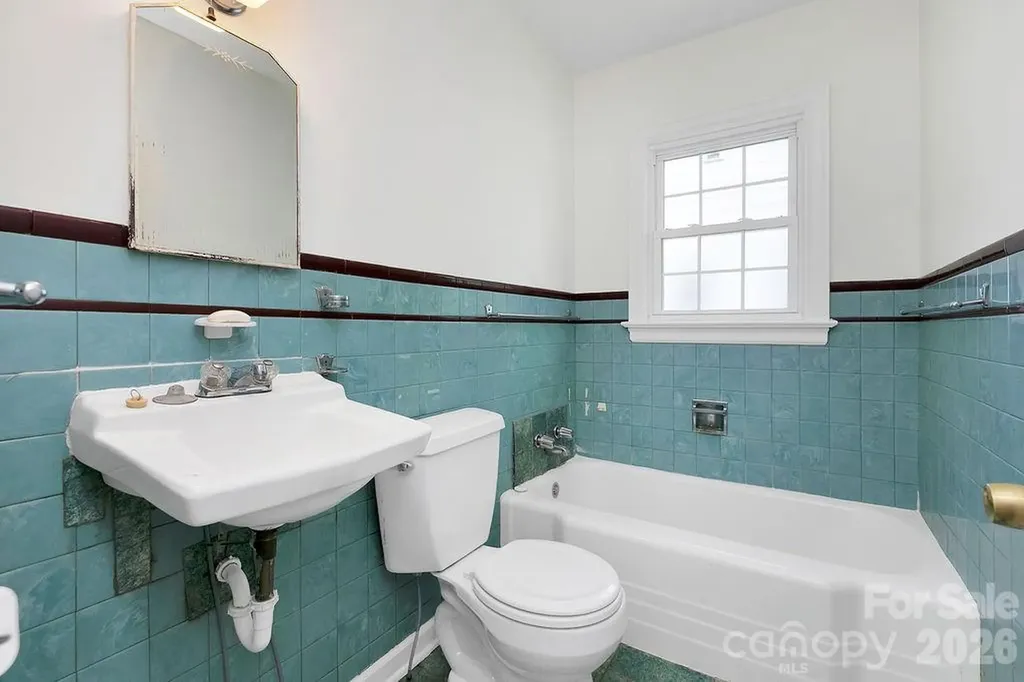 105 Parkview Drive Brevard NC 28712