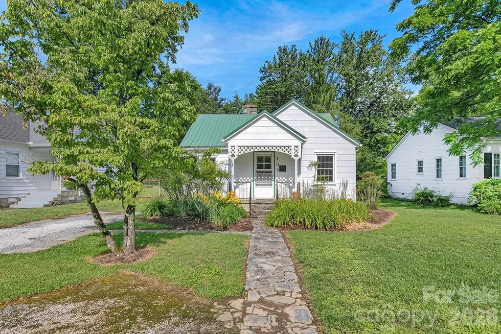 105 Parkview Drive Brevard NC 28712