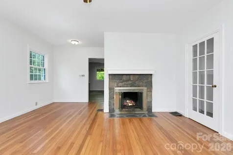 105 Parkview Drive Brevard NC 28712