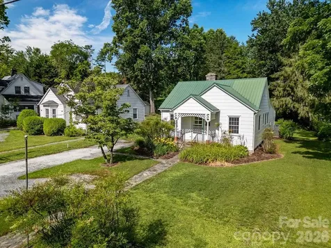105 Parkview Drive Brevard NC 28712