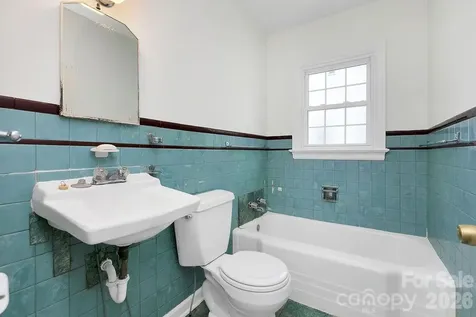 105 Parkview Drive Brevard NC 28712