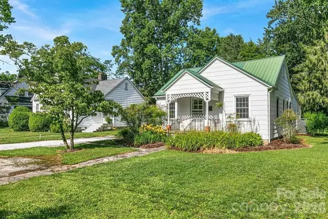 105 Parkview Drive Brevard NC 28712