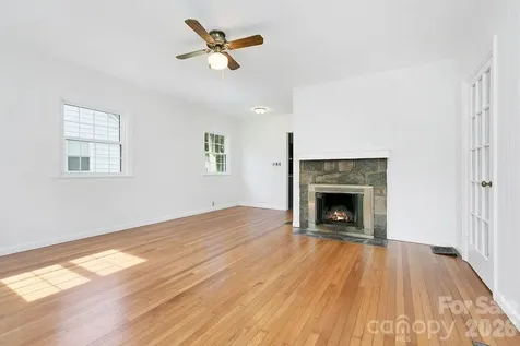 105 Parkview Drive Brevard NC 28712