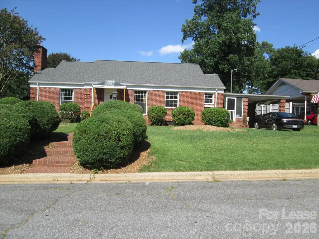 515 Mountain View Street SW Lenoir NC 28645