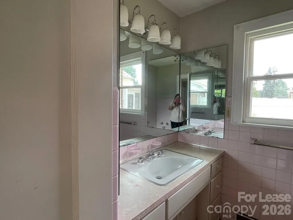 515 Mountain View Street SW Lenoir NC 28645
