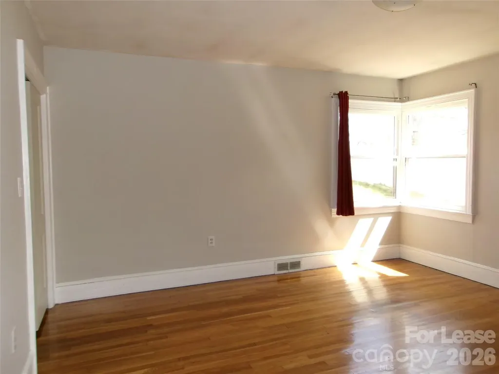 515 Mountain View Street SW Lenoir NC 28645