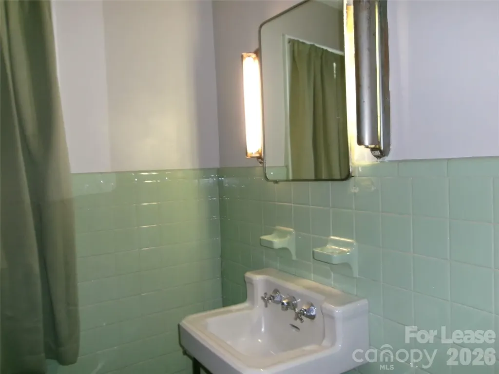 515 Mountain View Street SW Lenoir NC 28645