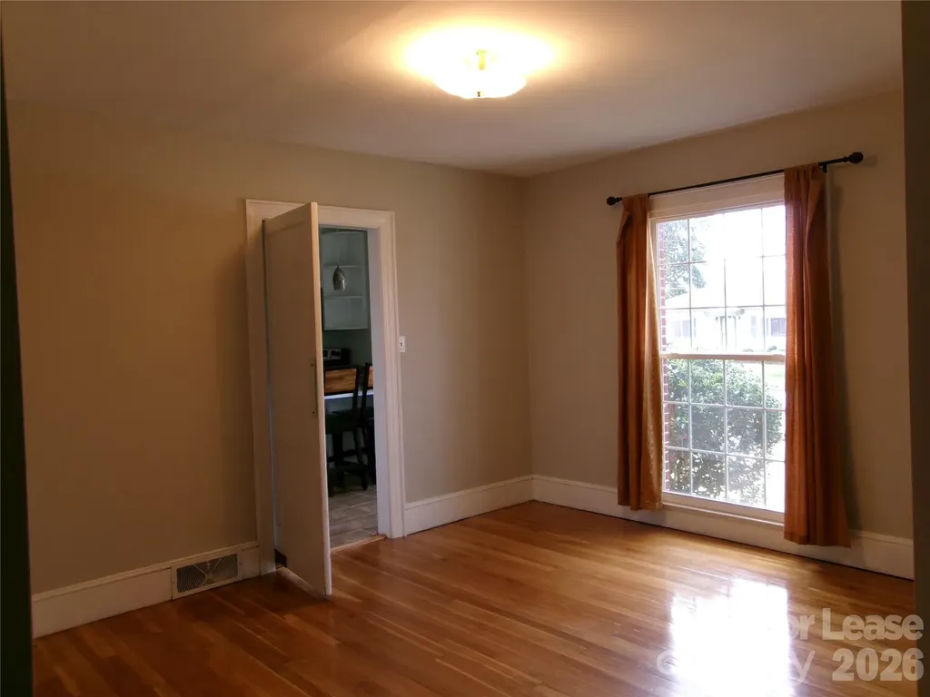 515 Mountain View Street SW Lenoir NC 28645