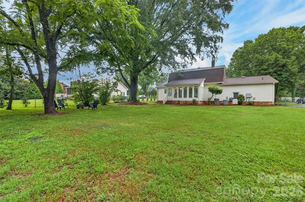 140 Raintree Road Advance NC 27006