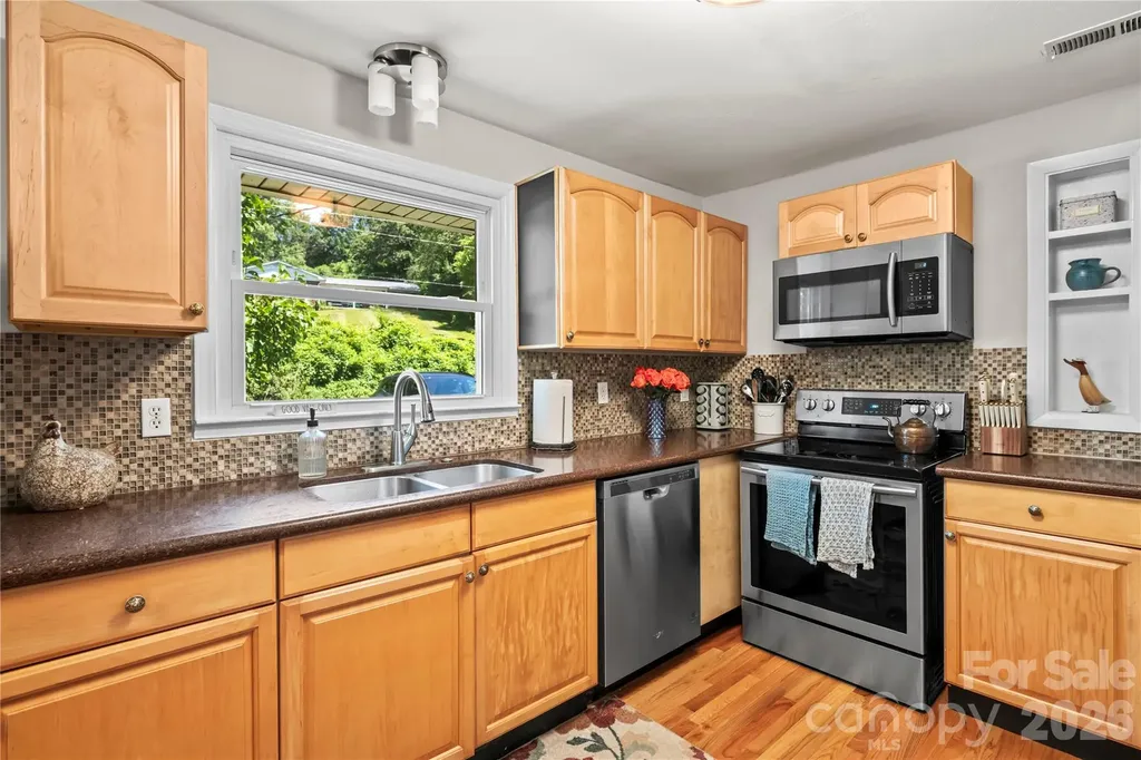 159 New Haw Creek Road Asheville NC 28805