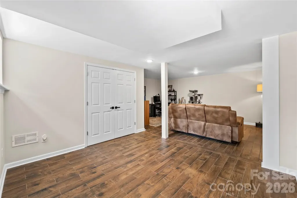 159 New Haw Creek Road Asheville NC 28805