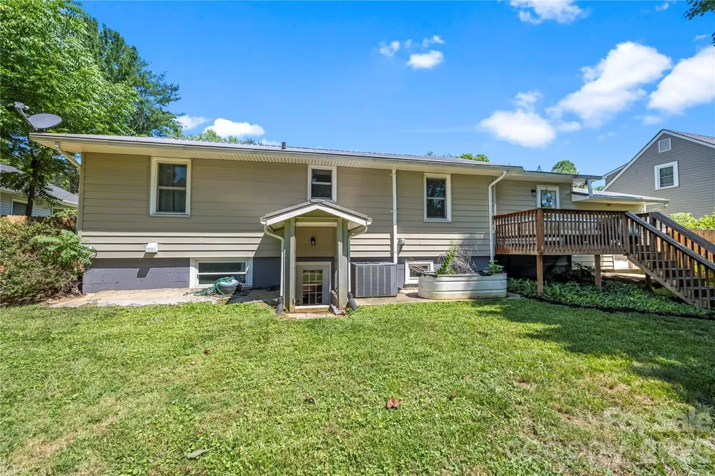 159 New Haw Creek Road Asheville NC 28805
