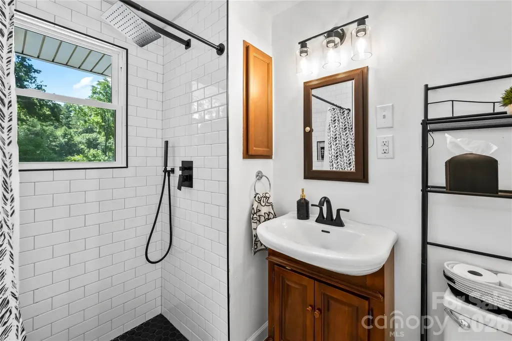 159 New Haw Creek Road Asheville NC 28805
