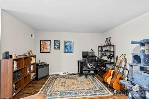 159 New Haw Creek Road Asheville NC 28805