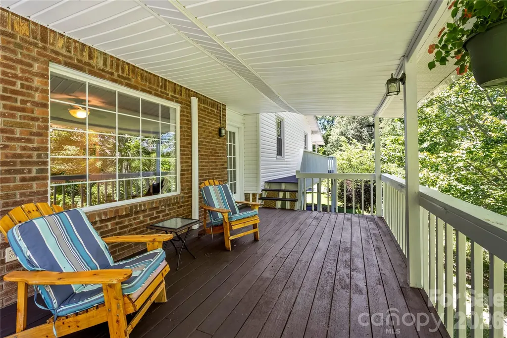 2879 Chandler Creek Road Mars Hill NC 28754
