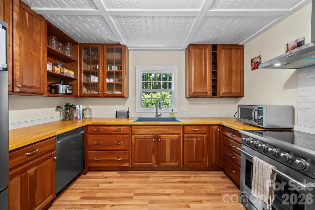 2879 Chandler Creek Road Mars Hill NC 28754