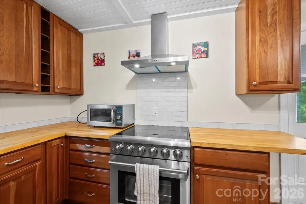 2879 Chandler Creek Road Mars Hill NC 28754