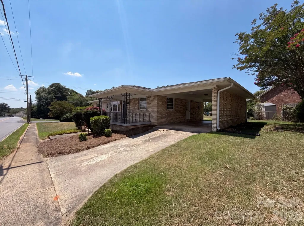 608 E Ryder Avenue Landis NC 28088