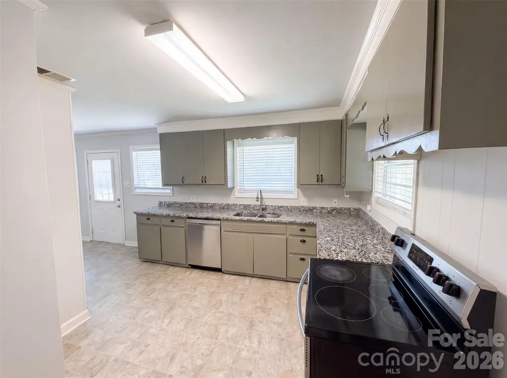 608 E Ryder Avenue Landis NC 28088