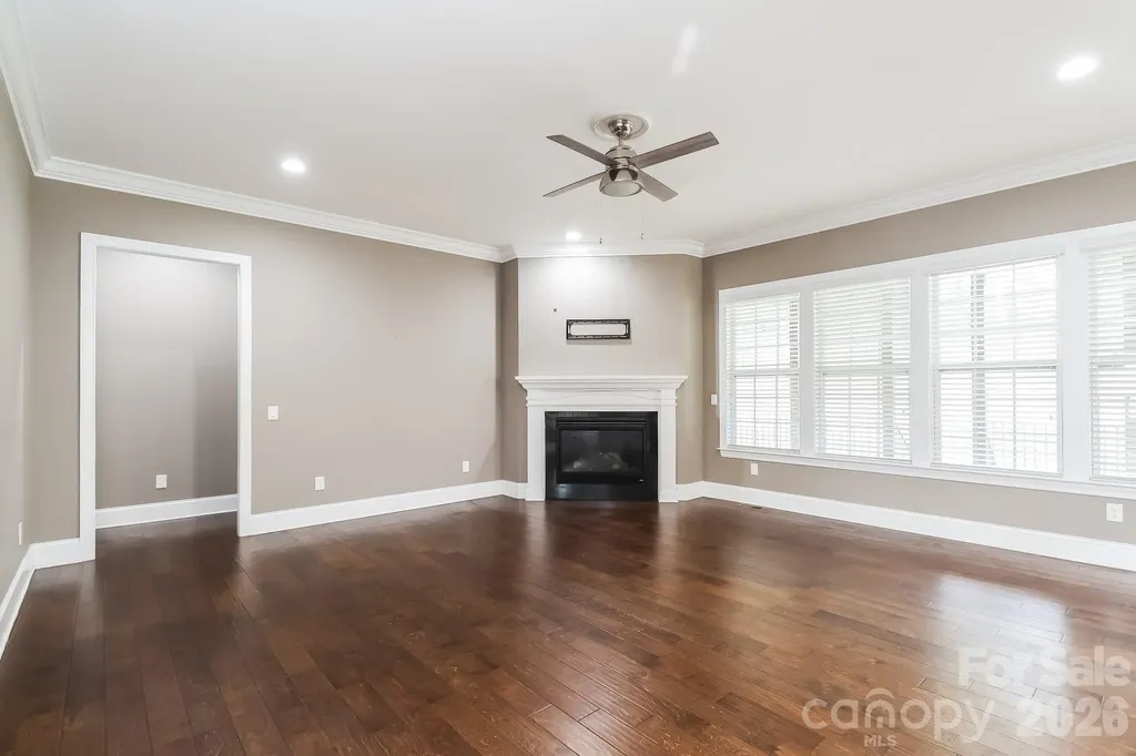 205 N Centurion Lane Mount Holly NC 28120