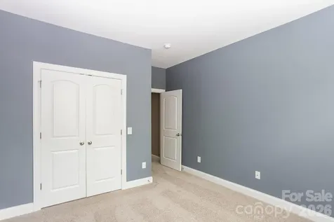 205 N Centurion Lane Mount Holly NC 28120