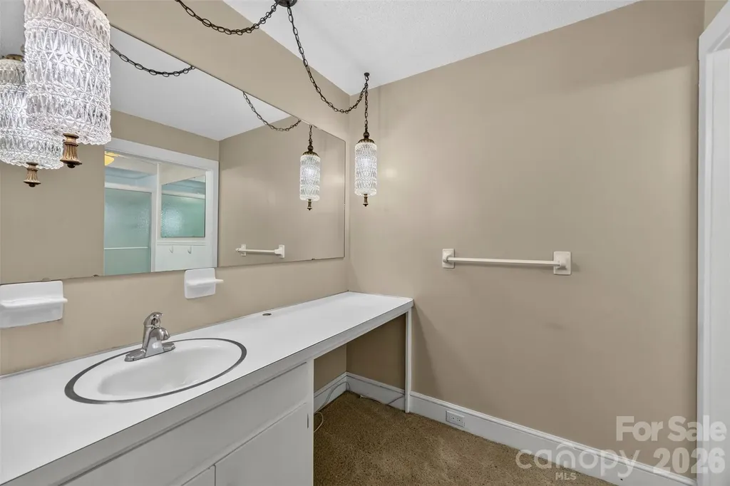 603 N 6th Street Albemarle NC 28001