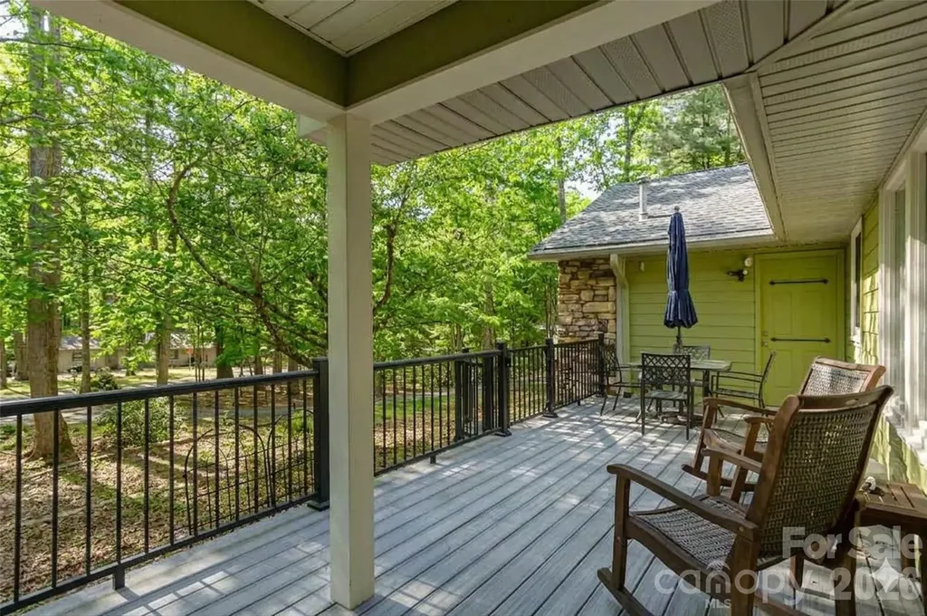 128 Camellia Way Hendersonville NC 28739