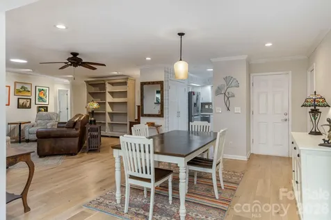 128 Camellia Way Hendersonville NC 28739