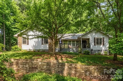 128 Camellia Way Hendersonville NC 28739