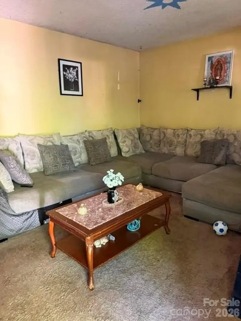 1131 Echo Glen Road Charlotte NC 28213