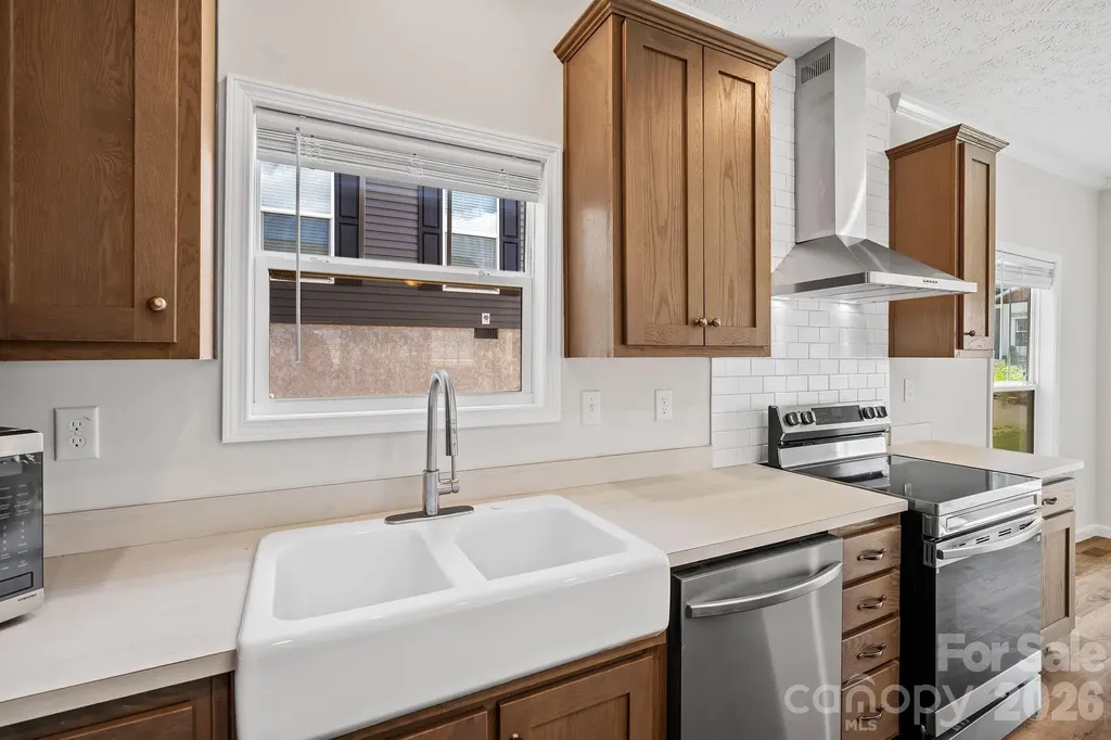 135 Bellamy Road Asheville NC 28806