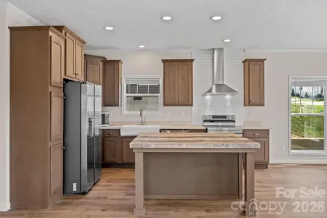 135 Bellamy Road Asheville NC 28806