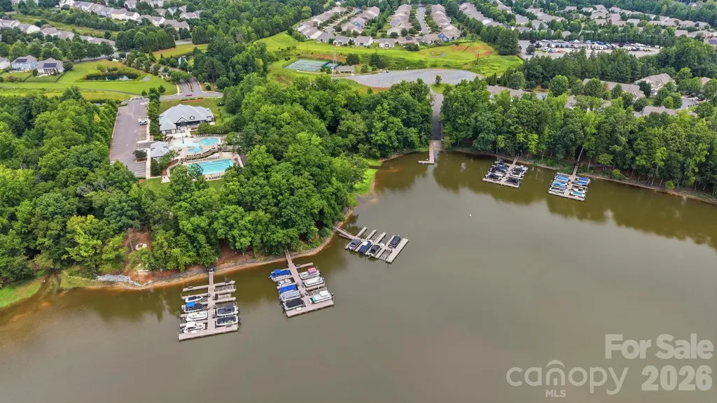 6220 Barcelona Way Charlotte NC 28214
