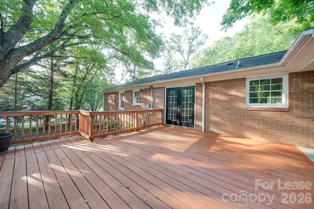 6700 Castlegate Drive Charlotte NC 28226