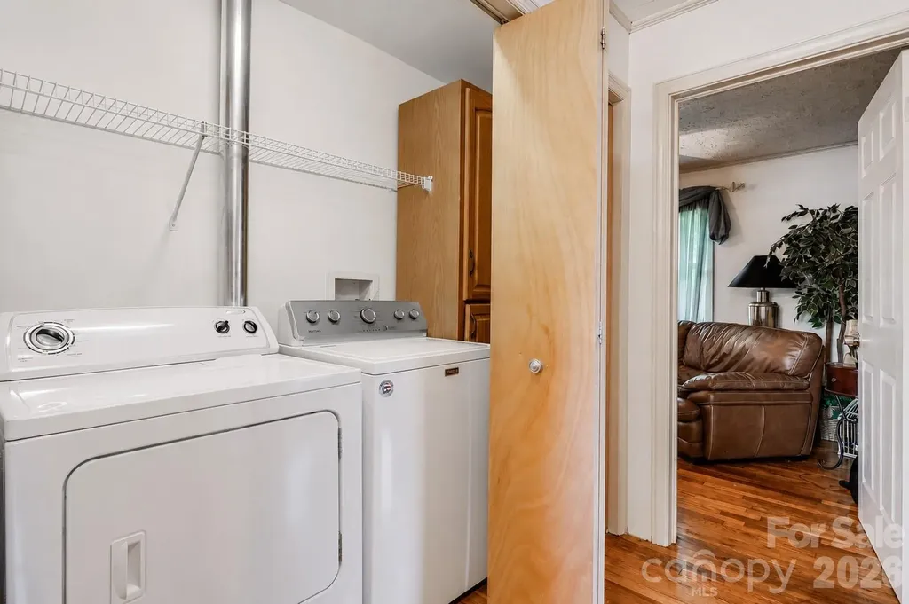 4 Brad Street Asheville NC 28803