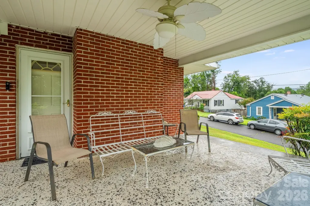 4 Brad Street Asheville NC 28803