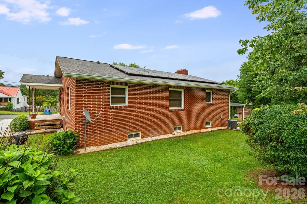 4 Brad Street Asheville NC 28803