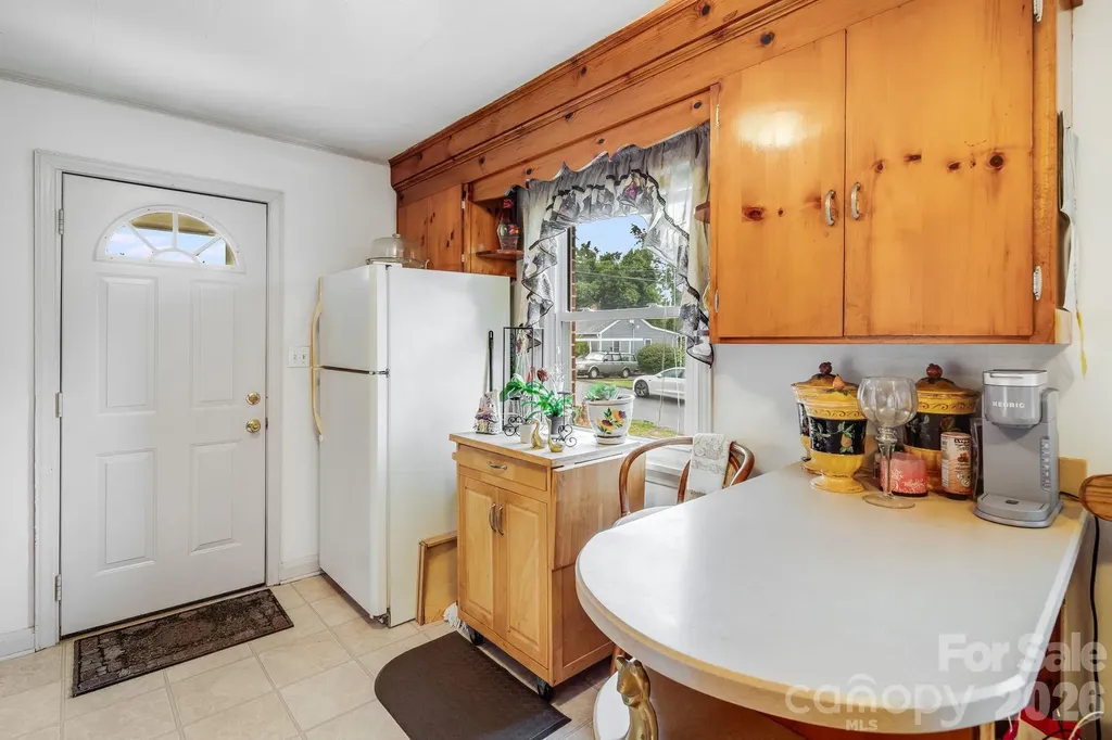 4 Brad Street Asheville NC 28803