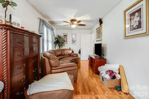 4 Brad Street Asheville NC 28803