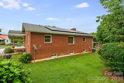 4 Brad Street Asheville NC 28803