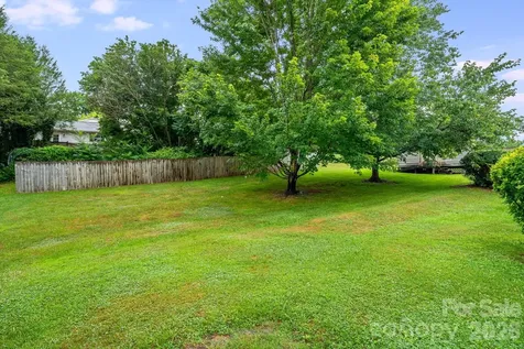 4 Brad Street Asheville NC 28803