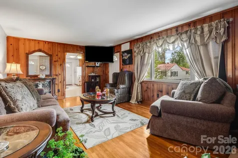 4 Brad Street Asheville NC 28803