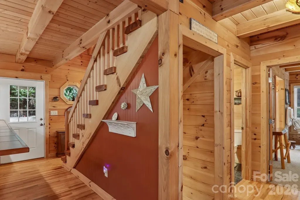 1061 Setzer Cove Road Maggie Valley NC 28751