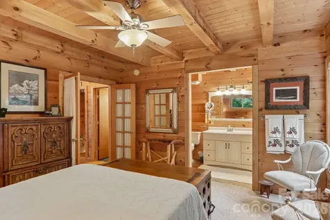 1061 Setzer Cove Road Maggie Valley NC 28751