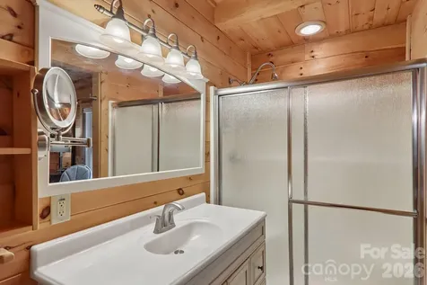 1061 Setzer Cove Road Maggie Valley NC 28751