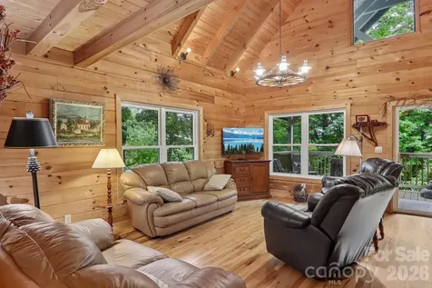 1061 Setzer Cove Road Maggie Valley NC 28751