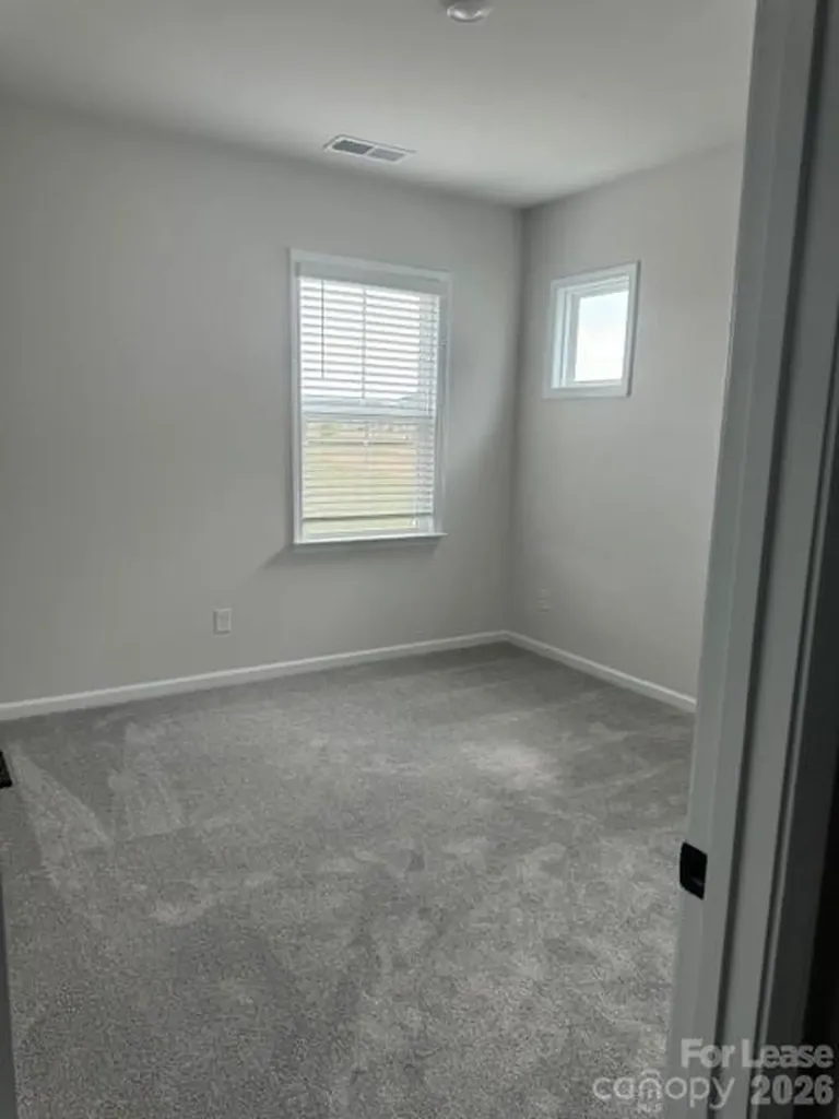 5724 Runnel Way Harrisburg NC 28075