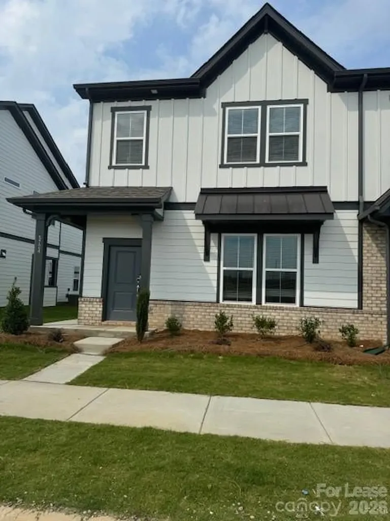 5724 Runnel Way Harrisburg NC 28075